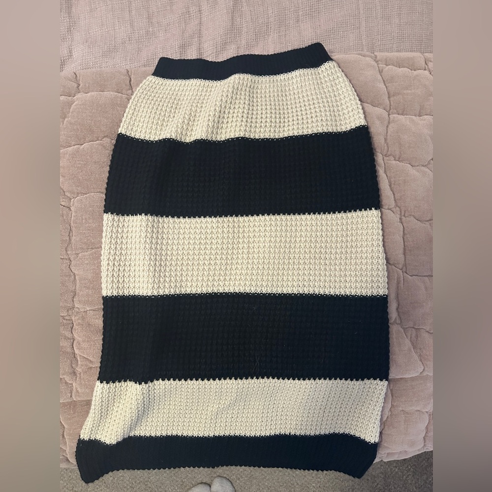 Sweater midi skirt